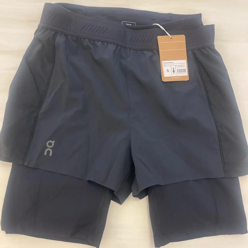 NWT On Cloud running shorts - Picture 1 of 6